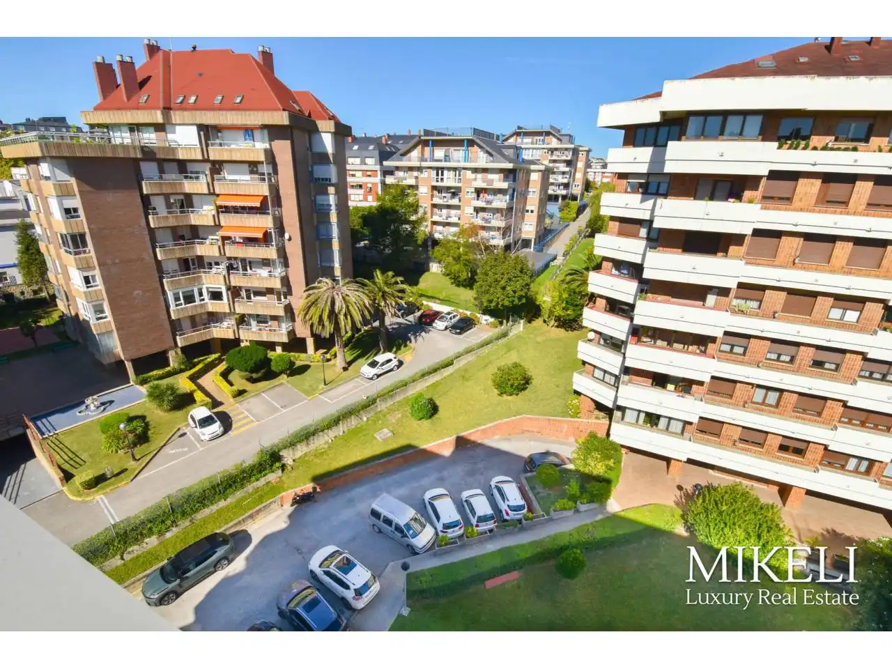Parking of Flat for rent in Valdenoja