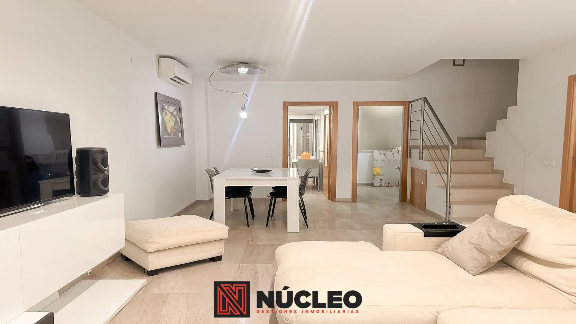 Sala d'estar de Casa o xalet en venda en Castellón de la Plana / Castelló de la Plana amb Aire condicionat, Terrassa i Traster