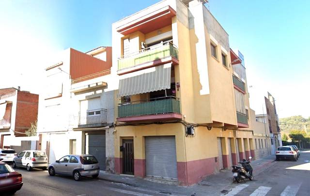 Apartamento en Venta en Carrer Jaume Ninet, Sabadell, Spain en Can Puiggener