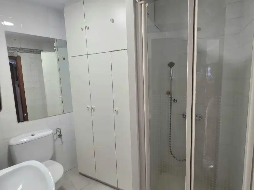 Badezimmer von Wohnung zum Verkauf in Gijón  mit Terrasse