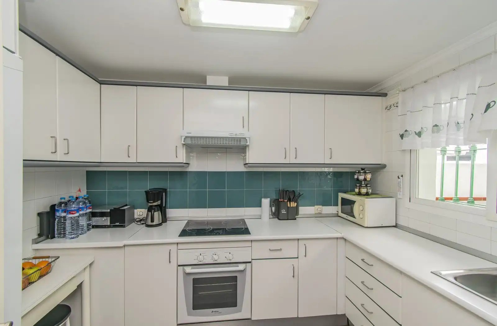 Cocina de Casa adosada en venta en Marbella con Aire acondicionado y Amueblado