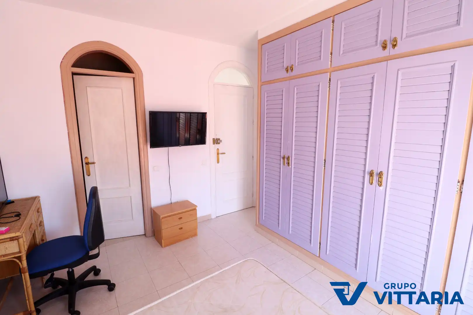 Habitación de Casa adosada en venta en Almería con Aire acondicionado, Terraza y Trastero