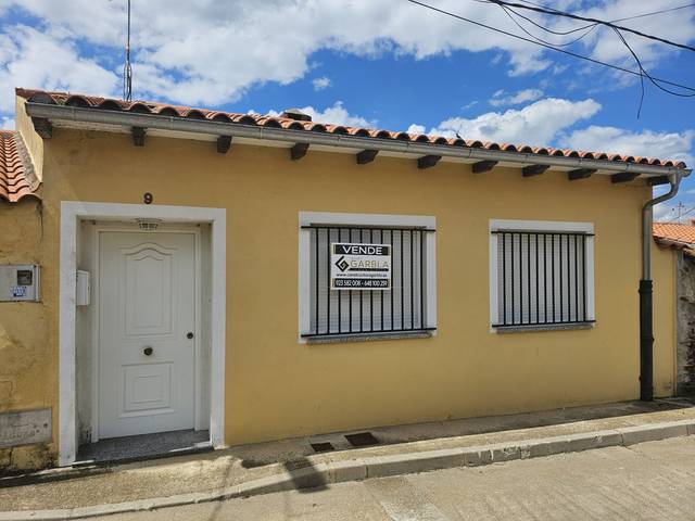 Casa-chalet en Venta en Guijuelo