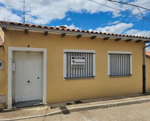 Vista exterior de Casa o xalet en venda en Guijuelo amb Calefacció, Moblat i Forn