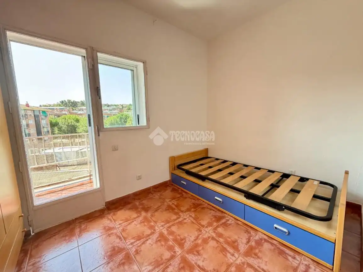 Schlafzimmer von Wohnung zum Verkauf in Arganda del Rey mit Klimaanlage, Heizung und Terrasse