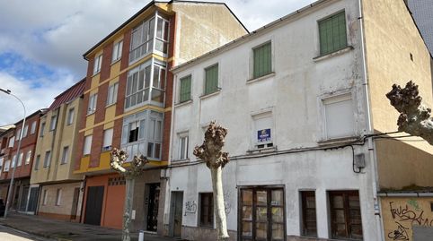 Foto 2 de Edificio en venta en Flores de Sil - La Placa, Ponferrada