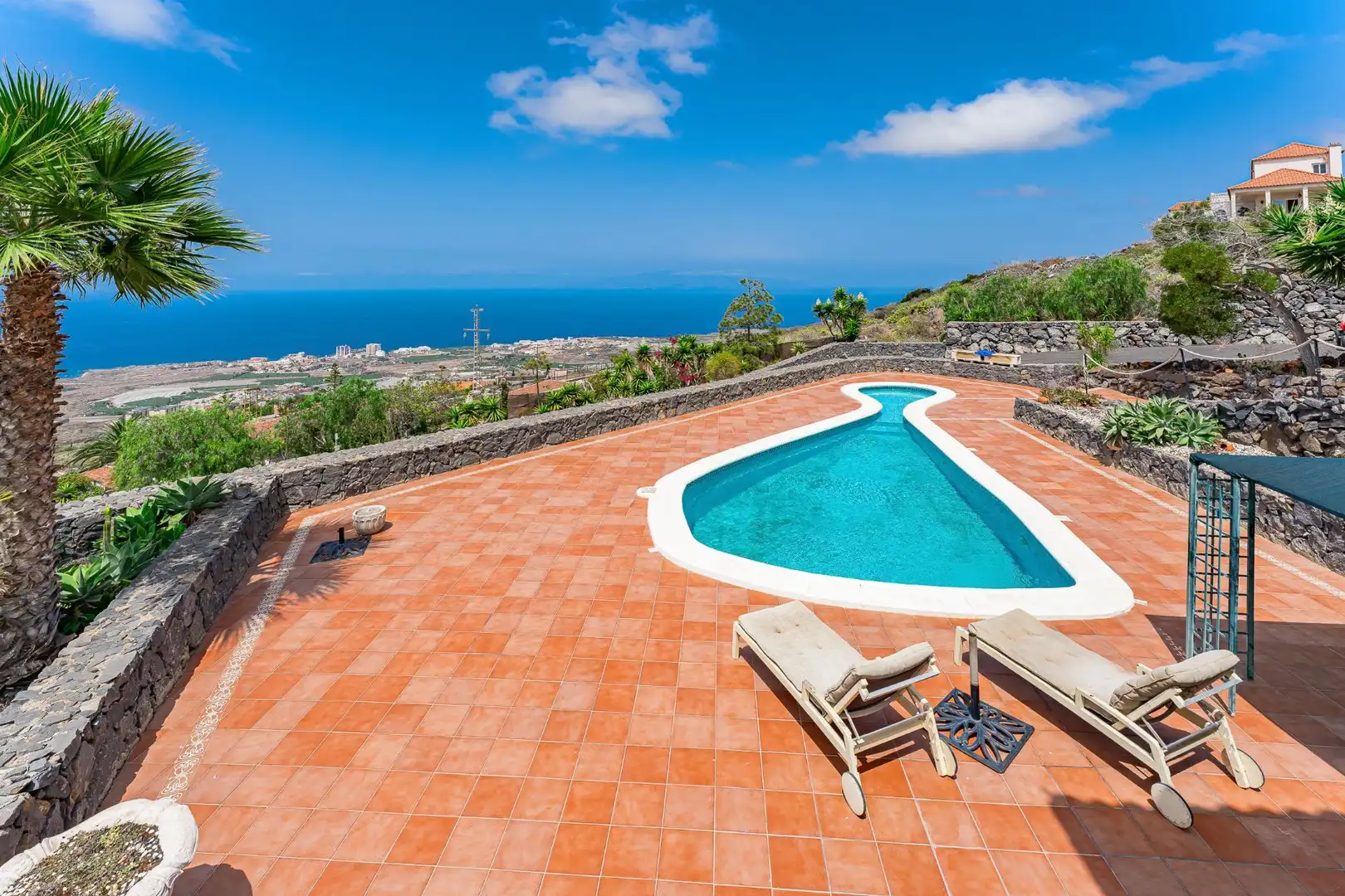 Vista exterior de Casa o chalet en venta en Adeje con Jardín privado, Terraza y Trastero