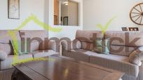 Sala d'estar de Àtic de lloguer en El Portil amb Aire condicionat, Terrassa i Moblat