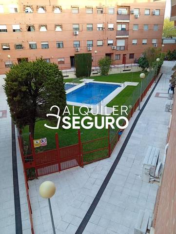 Piso en Alquiler en Libertador Simon Bolivar en Sector Sur