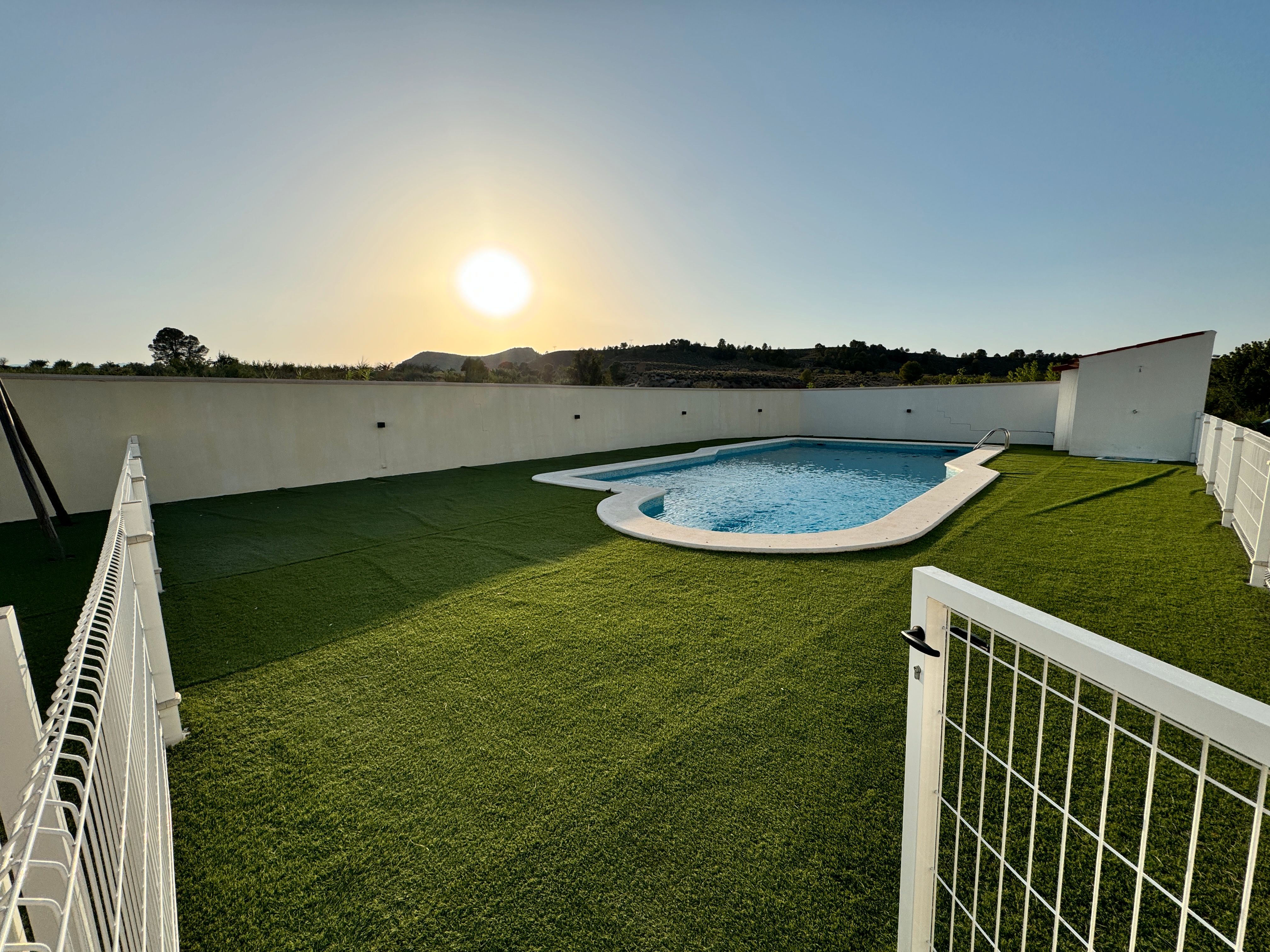 Houses for rent to own in Calle Camino de Los Milicianos, 12, Calasparra