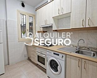 Kitchen of Flat to rent in  Madrid Capital  with Heating