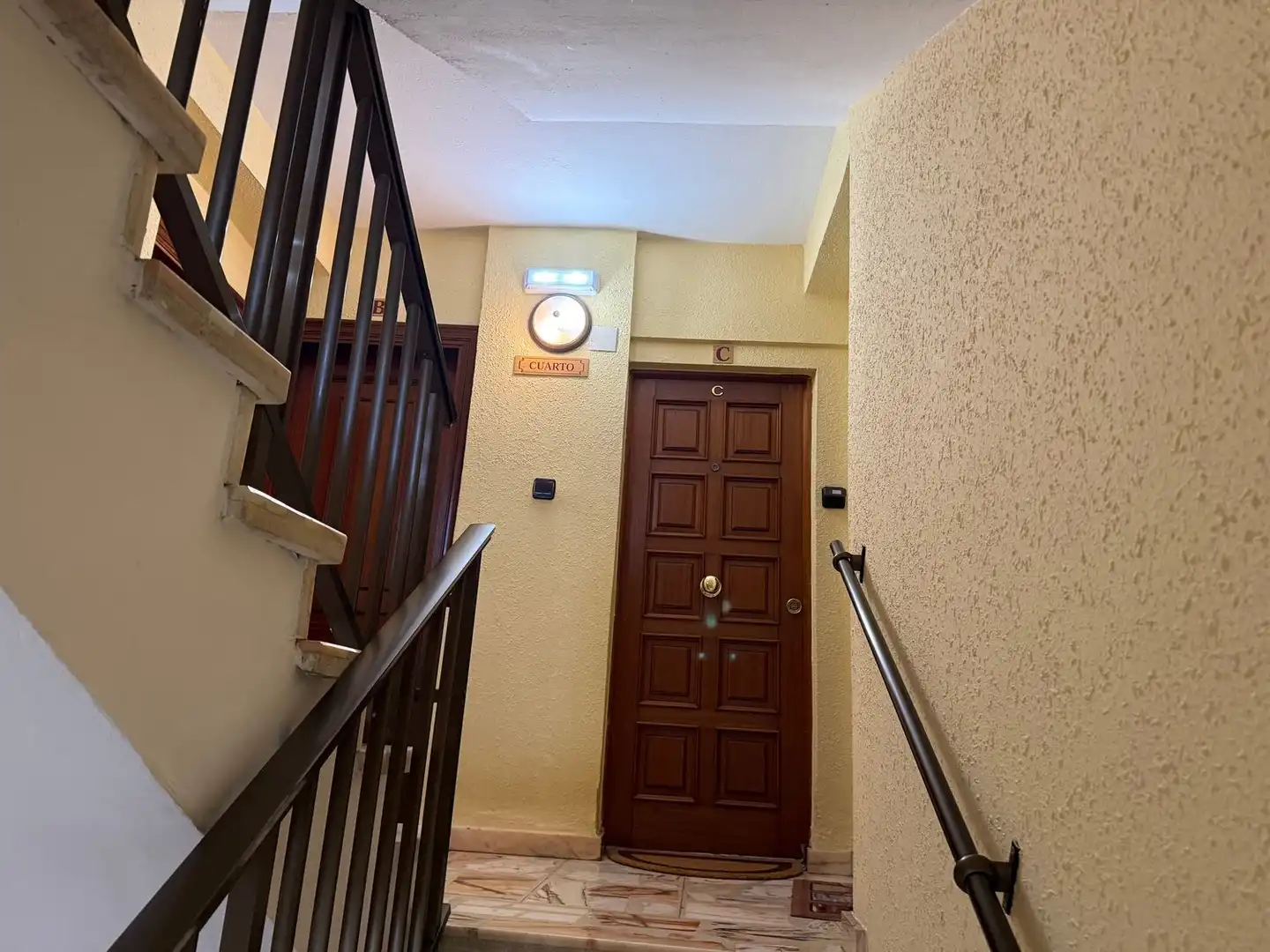 Piso en venta en Avilés con Calefacción, Terraza y Piscina