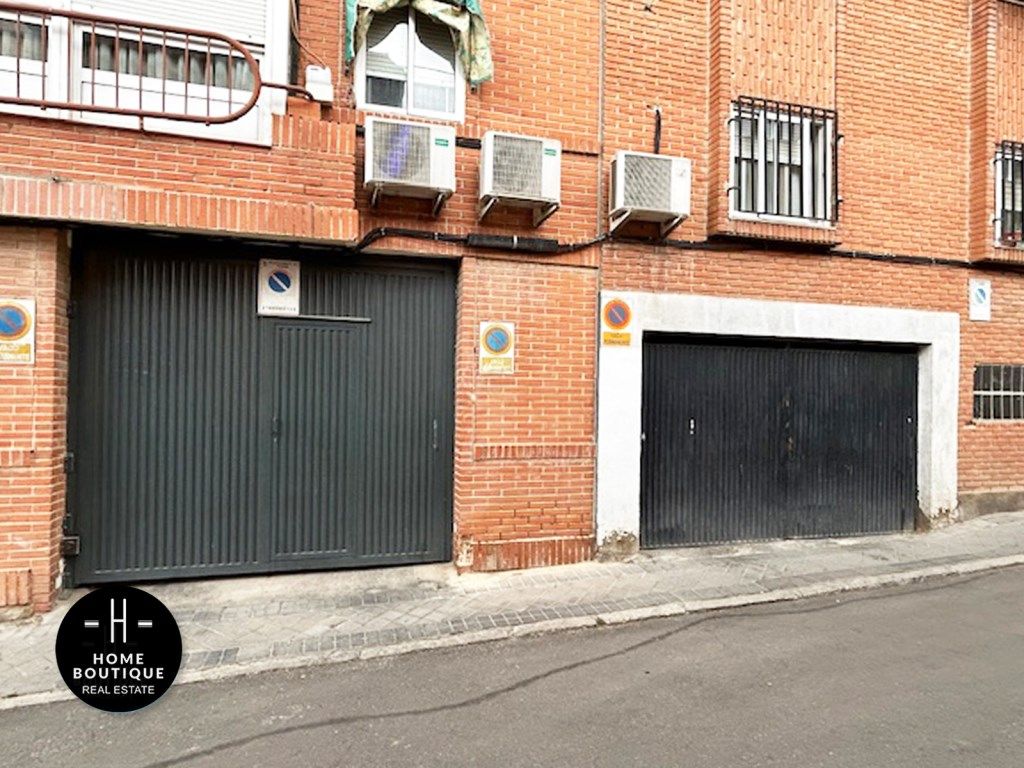 Vista exterior de Garaje en venta en  Madrid Capital