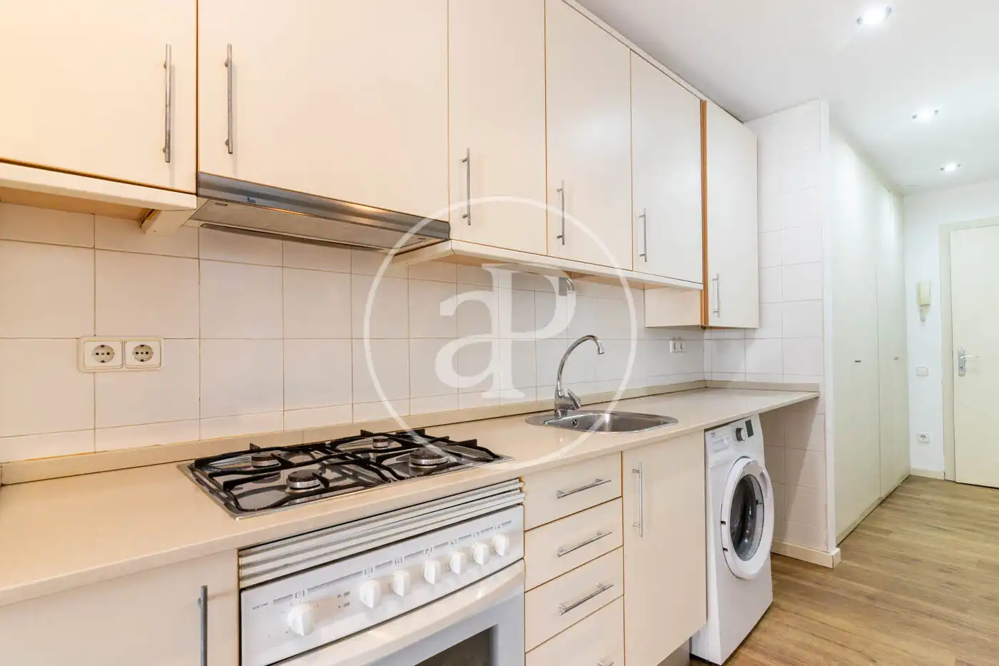Cocina de Piso en venta en Barcelona con Aire acondicionado y Calefacción