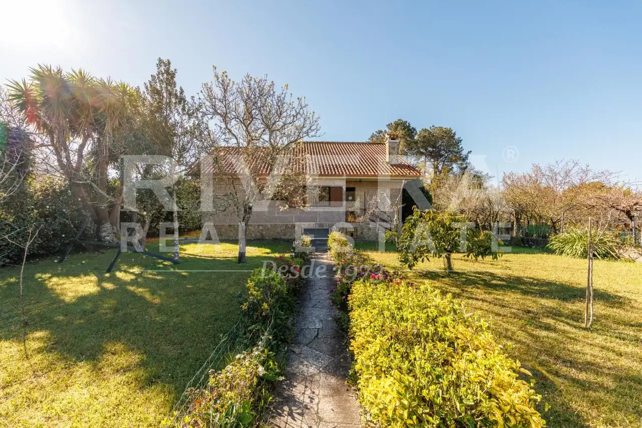 Jardín de Casa o chalet en venta en Nigrán con Calefacción, Terraza y Trastero