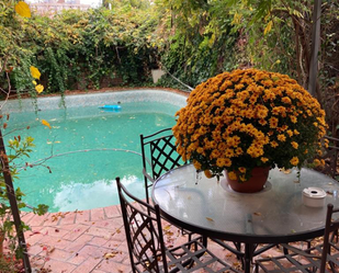 Swimming pool of Flat for sale in  Madrid Capital