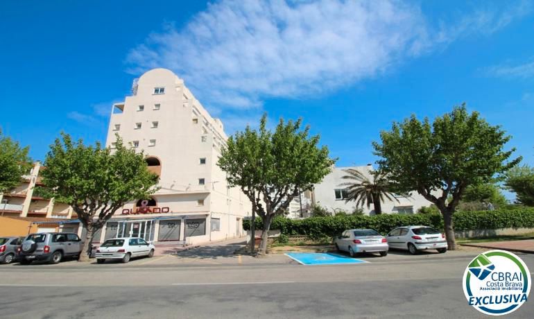 Vista exterior de Apartament en venda en Empuriabrava amb Aire condicionat, Calefacció i Terrassa