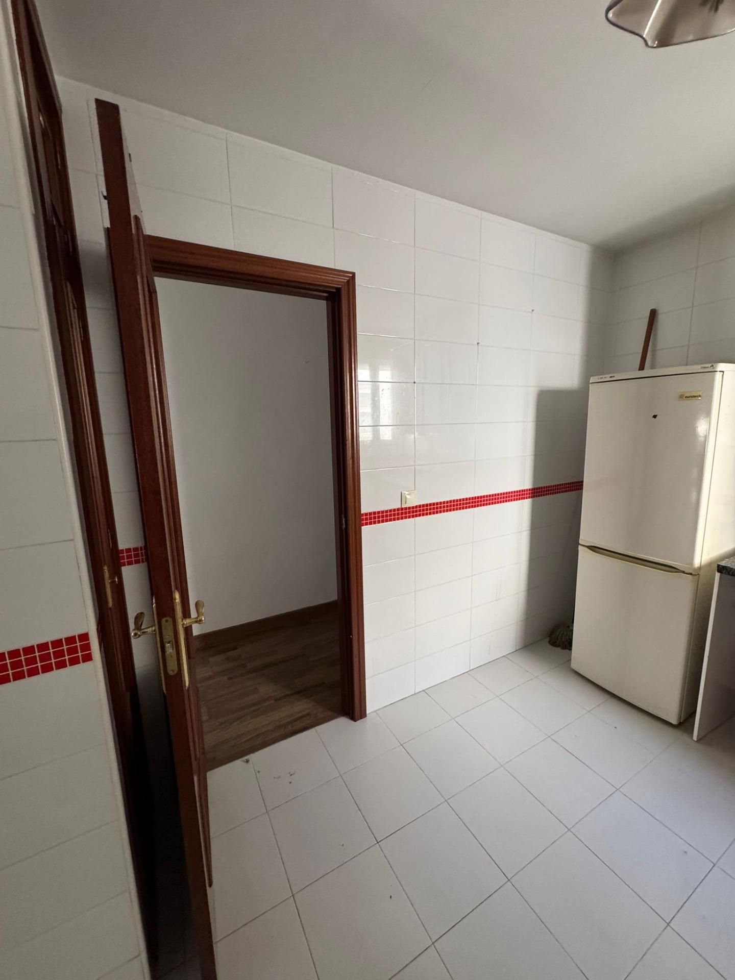 Kitchen of Flat for sale in Sanlúcar la Mayor  with Balcony
