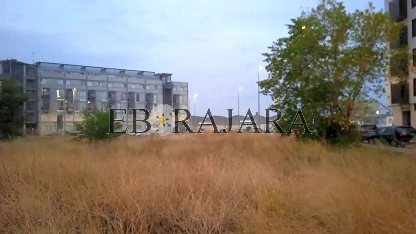 Lands and plots for sale in Reyes Católicos, imagen 5