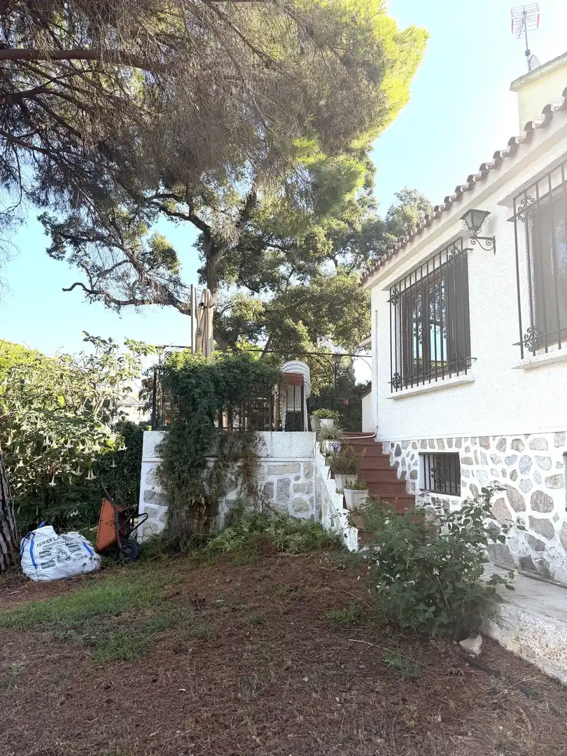 Vista exterior de Casa adosada en venta en Elviria - Cabopino