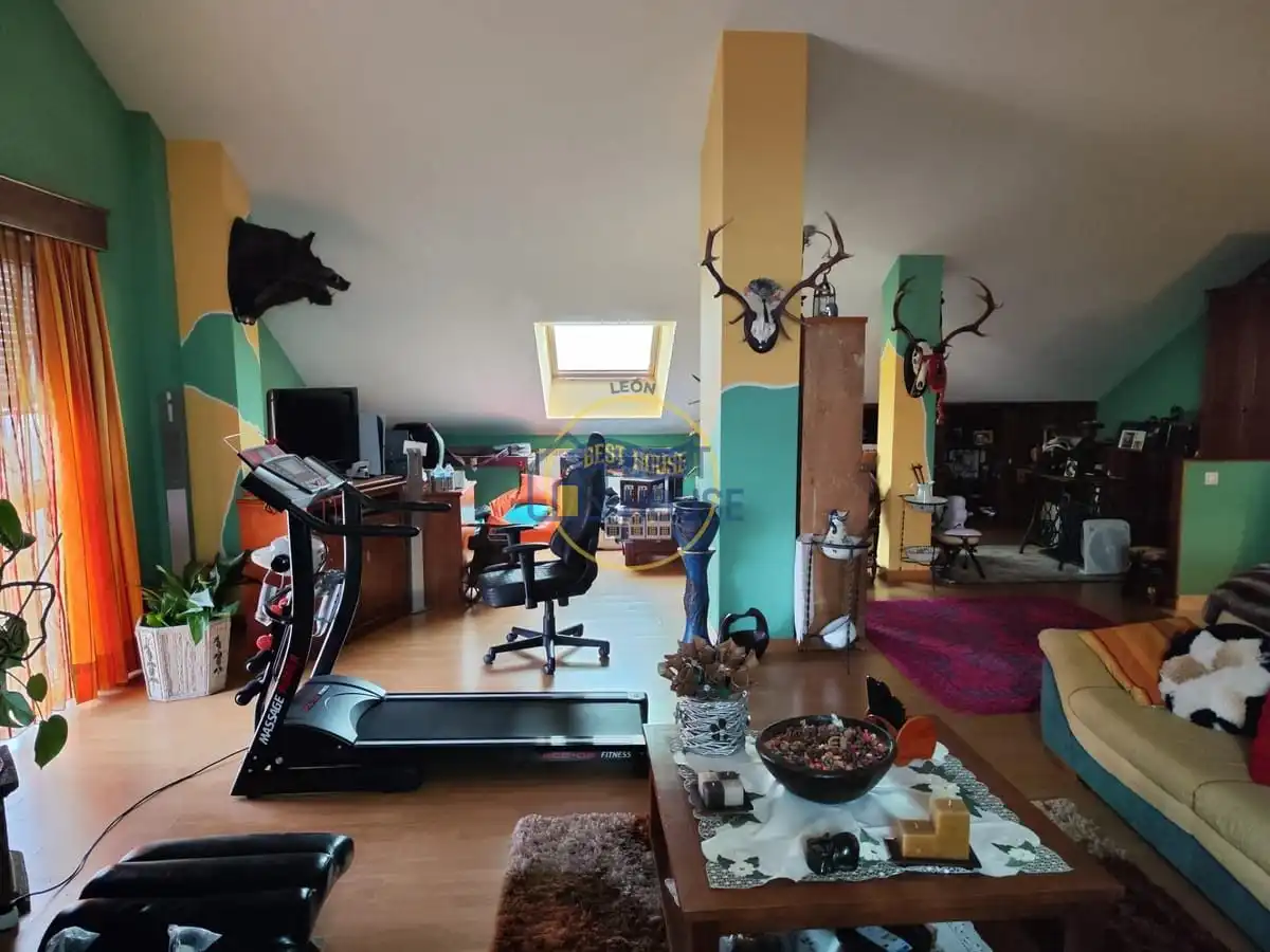Casa pareada con piscina en venta en Villaquilambre, imagen 28