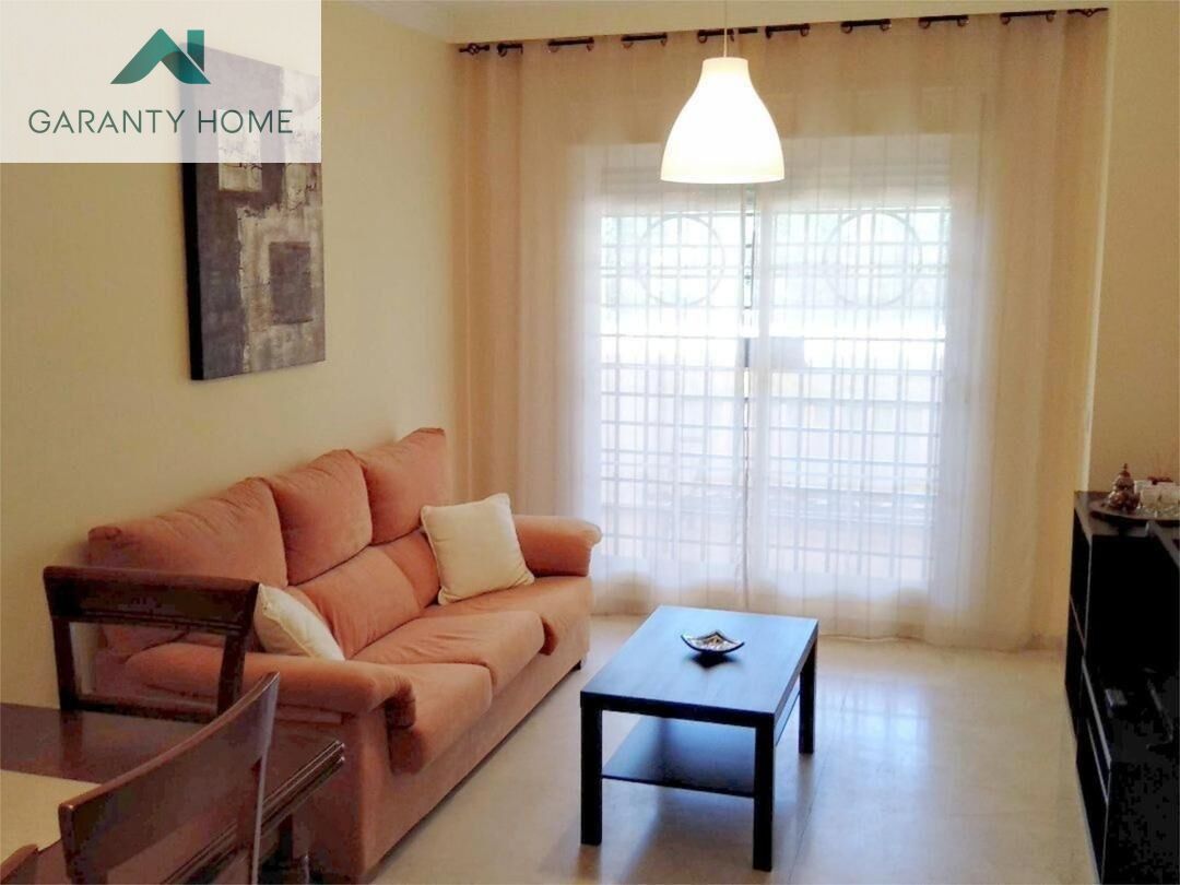 Sala d'estar de Planta baixa de lloguer en Benalmádena amb Aire condicionat, Calefacció i Jardí privat