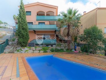 Maison avec piscine à vendre à Roca Grossa