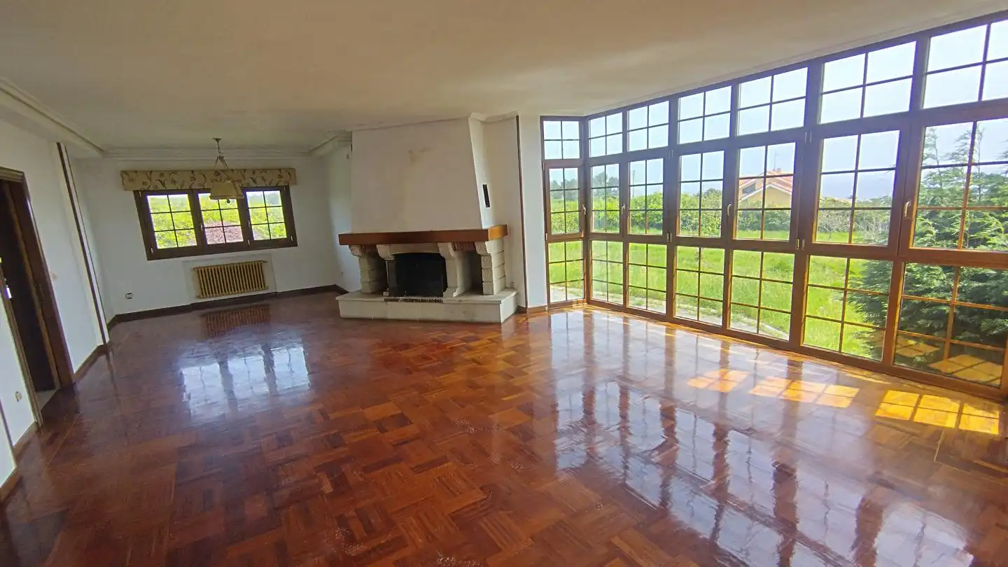 Living room of Houses for sale in Castrillón  with Heating, Private garden and Terrace