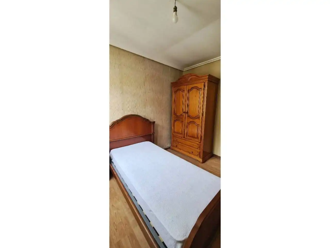 Schlafzimmer von Wohnungen zum Verkauf in  Logroño mit Heizung und Möbliert