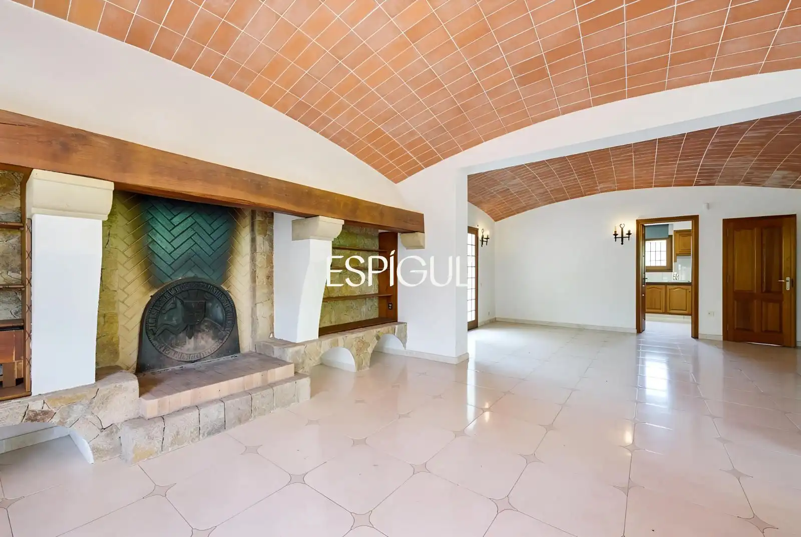 Sala d'estar de Casa o xalet en venda en Santa Cristina d'Aro amb Calefacció, Terrassa i Forn
