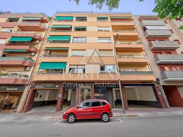 Flat with balcony for sale in de Roger de Belfort