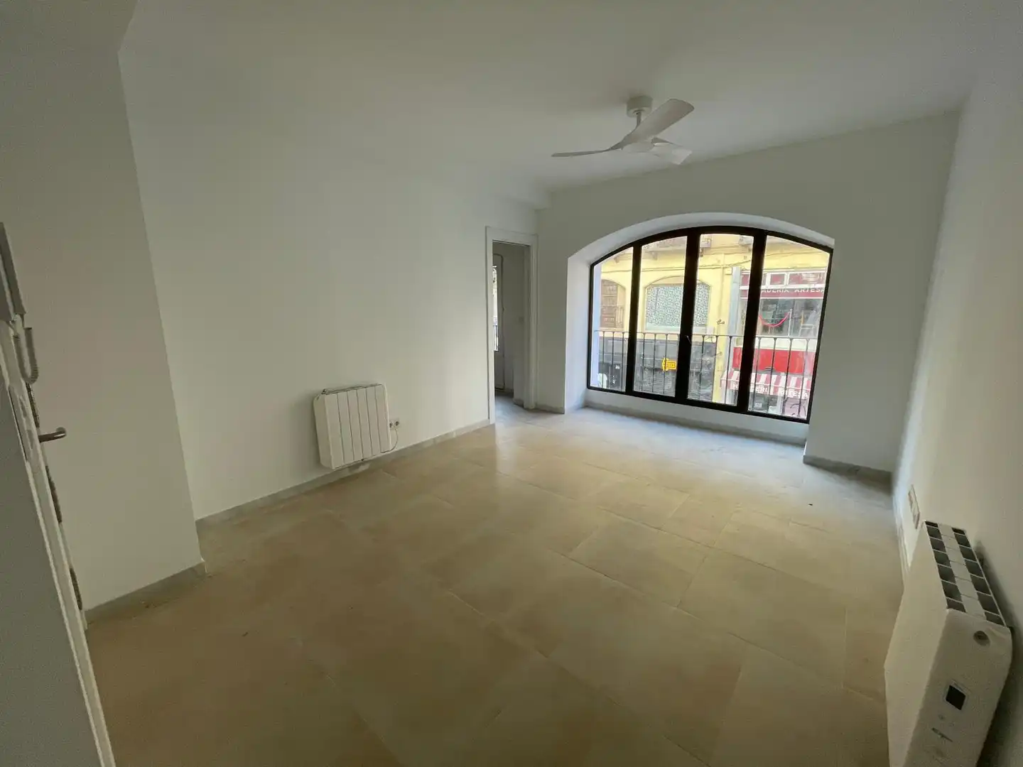 Wohnzimmer von Wohnungen zur Miete in Zaragoza mit Heizung und Waschmaschine