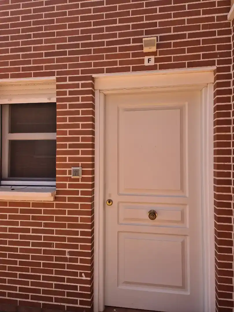 Pis en venda en Medrano amb Jardí privat, Traster i Moblat