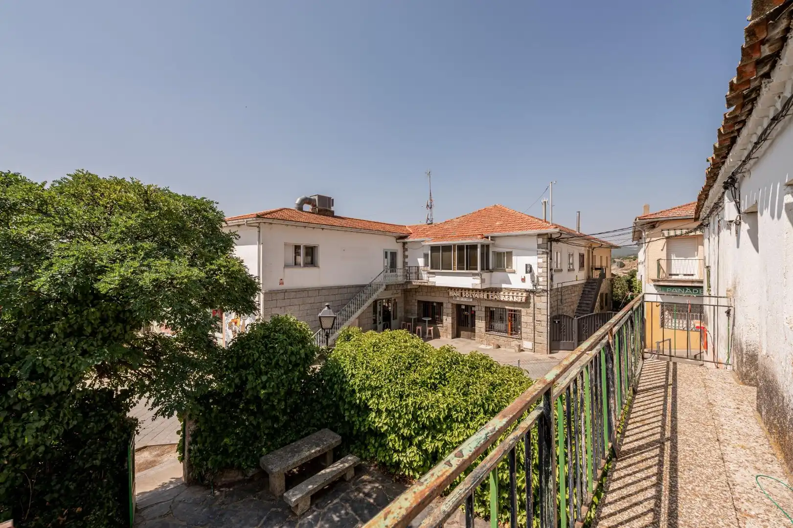 Vista exterior de Casa o chalet en venta en Santa María de la Alameda con Terraza
