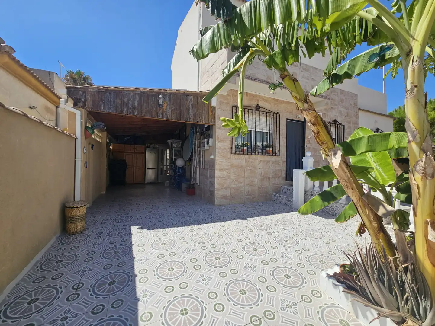 Vista exterior de Casa o chalet en venta en Torrevieja con Aire acondicionado, Jardín privado y Terraza