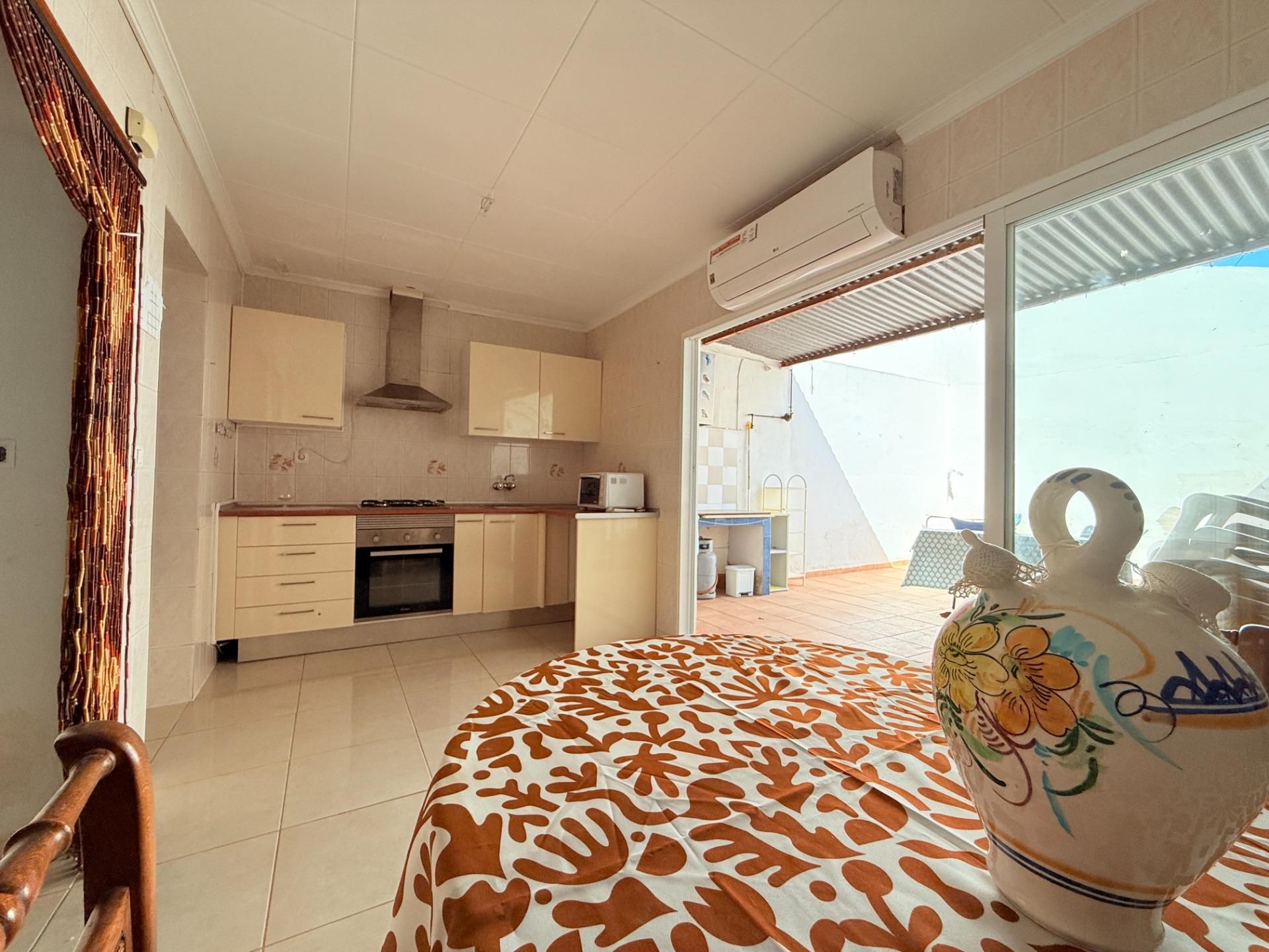 Kitchen of House or chalet for sale in Alicante / Alacant  with Air Conditioner, Terrace and Storage room