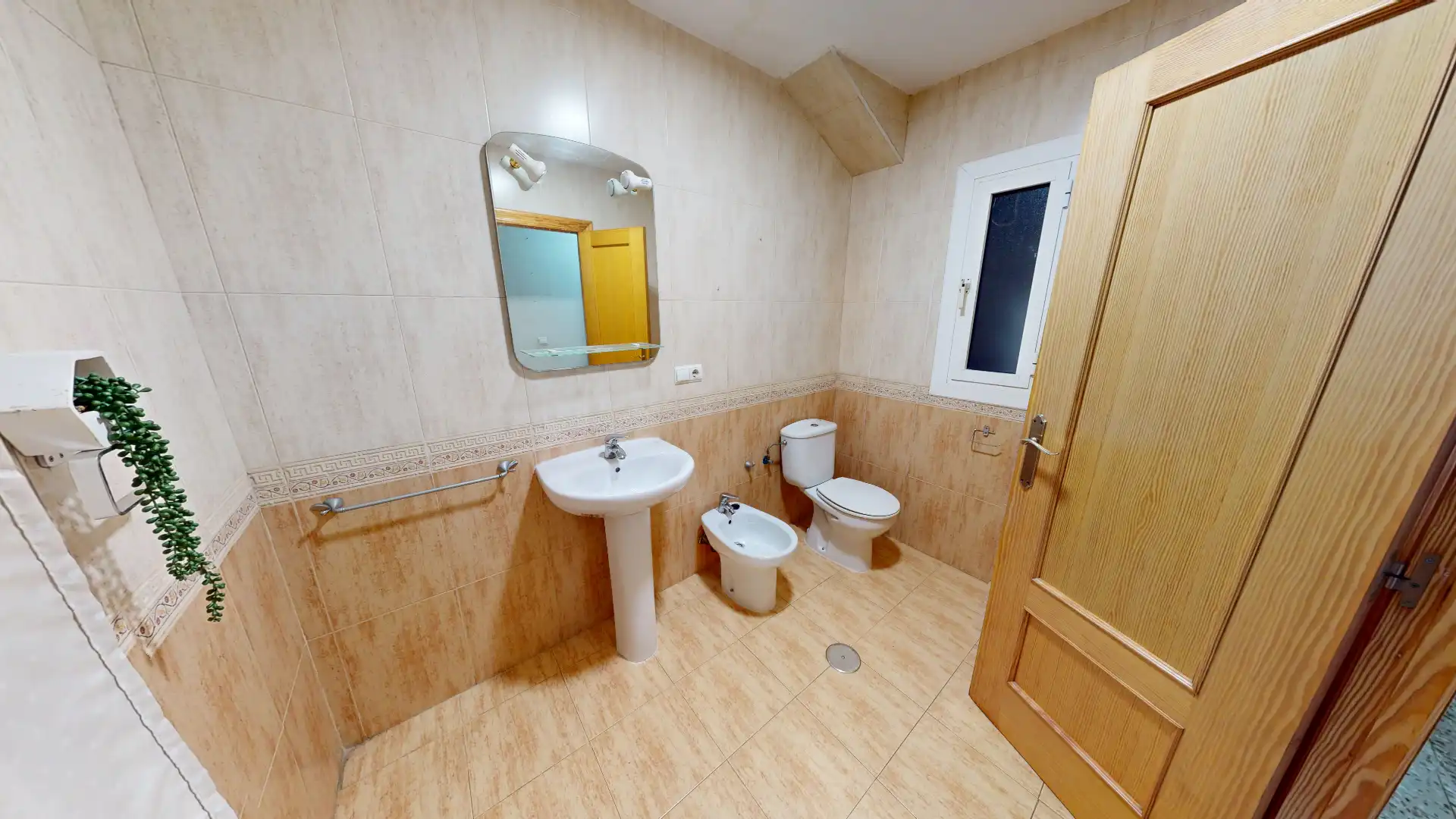 Bathroom of Flat for sale in Alicante / Alacant  with Air Conditioner and Furnished