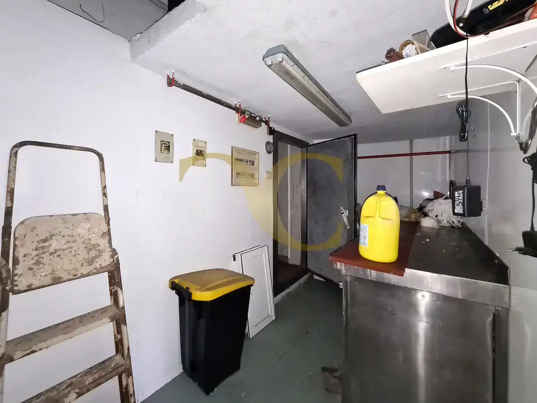 Gewerbefläche zur Miete in Calle Alfredo Truan, imagen 8
