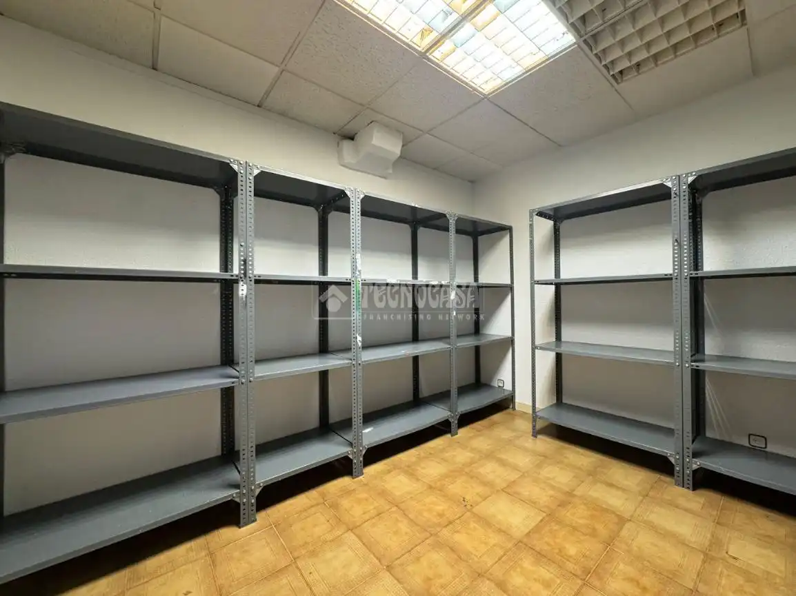 Local comercial en venta en Zona Industrial, imagen 13
