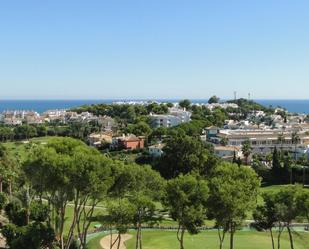 Vista exterior de Àtic en venda en Mijas amb Aire condicionat, Terrassa i Traster
