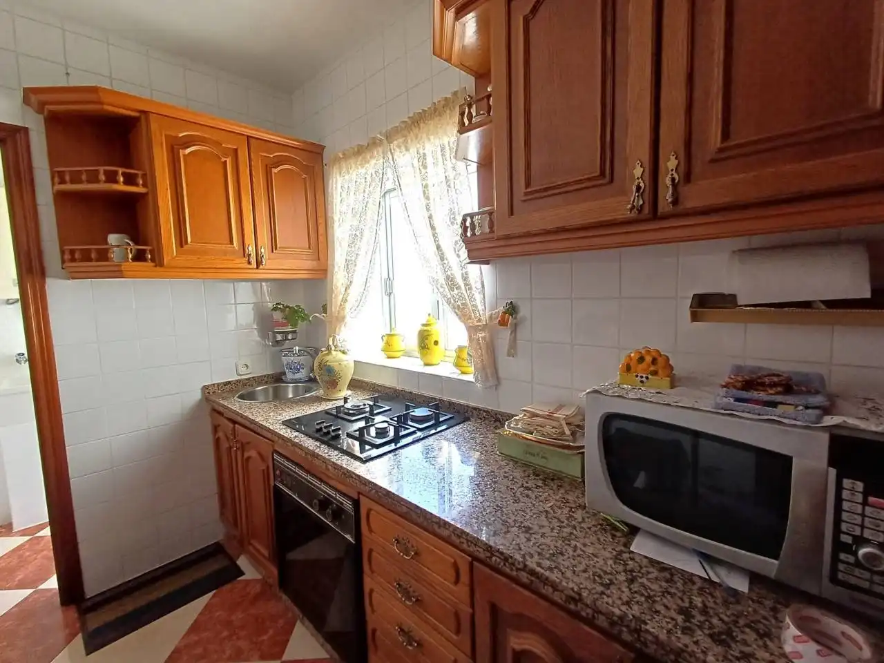 Küche von Wohnung zum Verkauf in Huelva mit Klimaanlage