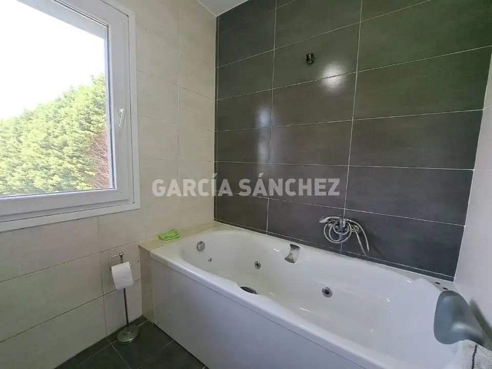 Bathroom of Houses for sale in Boiro  with Furnished