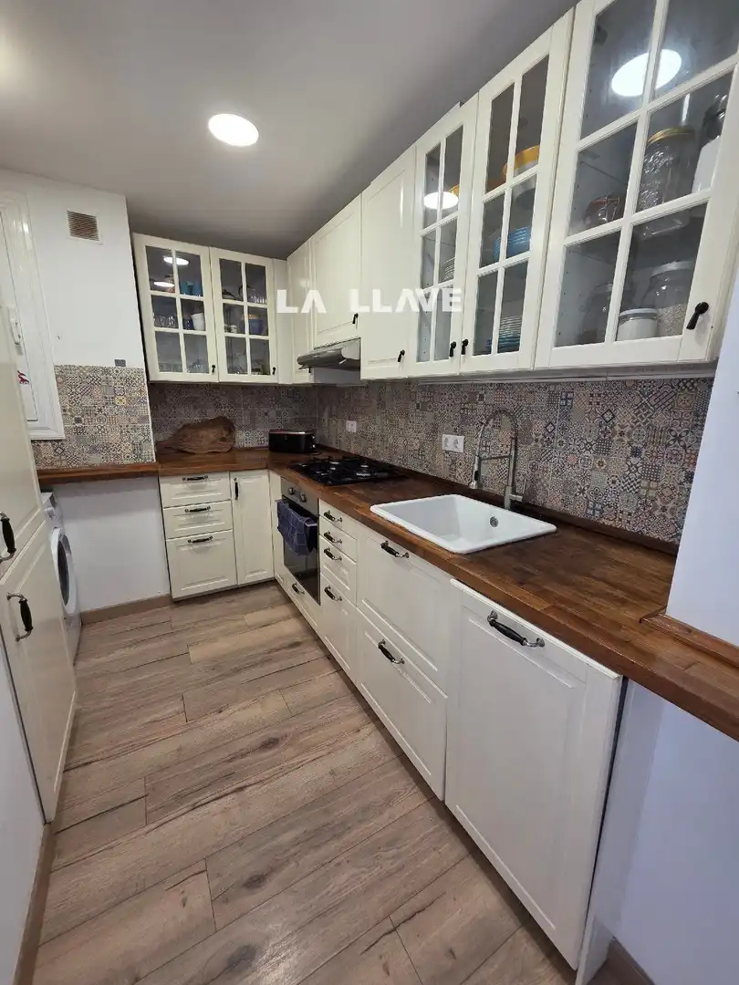 Cocina de Piso en venta en Blanes con Calefacción, Terraza y Piscina