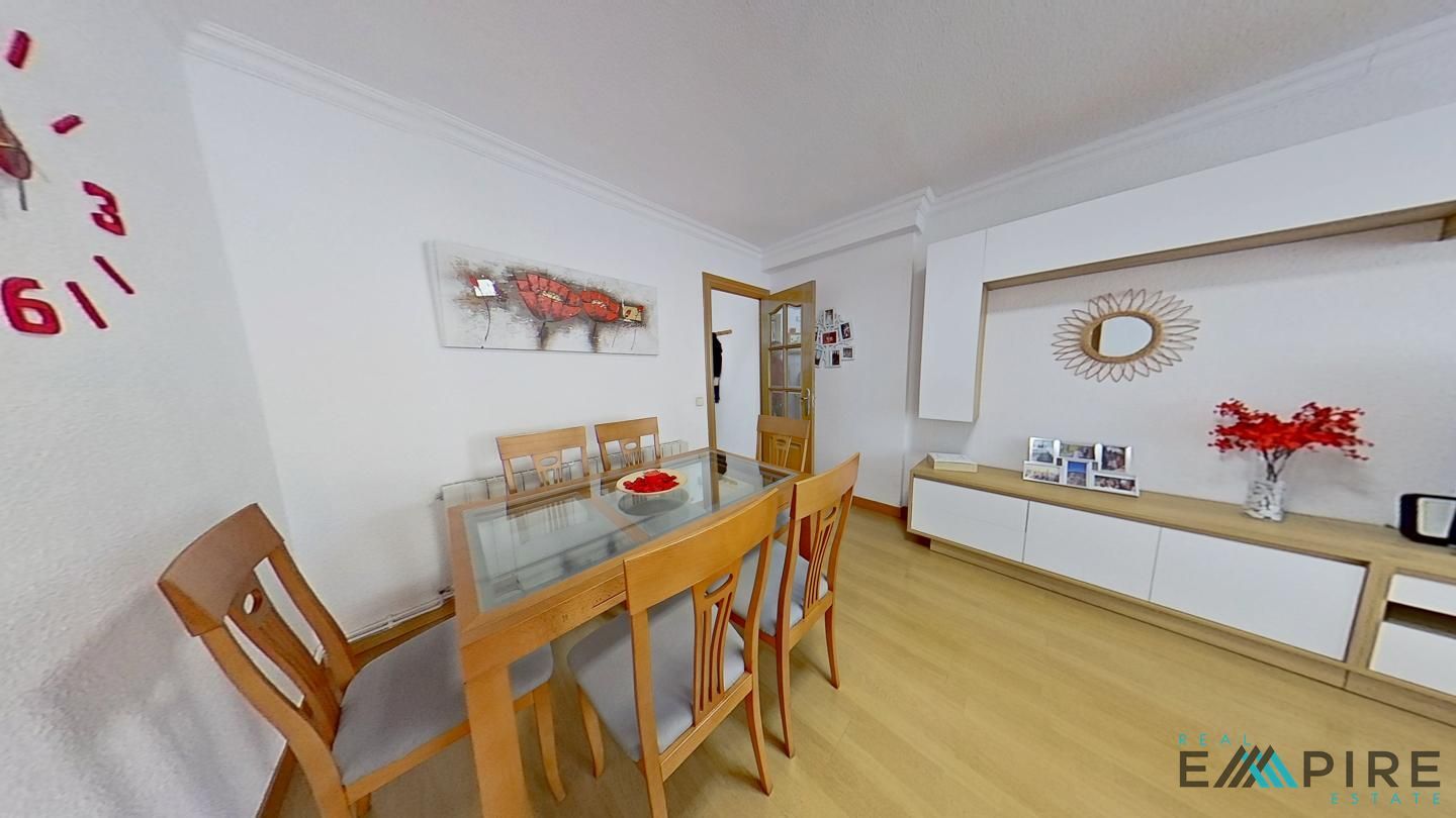 Comedor de Piso en venta en Parla con Aire acondicionado y Calefacción