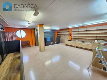 Local comercial en venda a Rambla de Sant Andreu