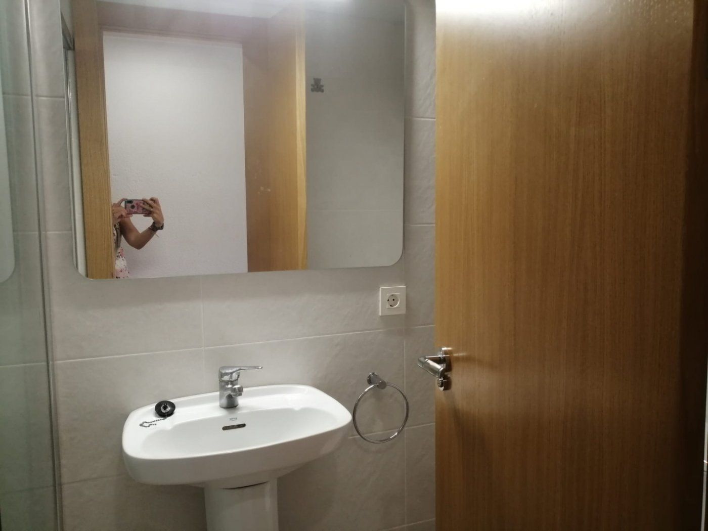 Bany de Pis de lloguer en  Almería Capital amb Aire condicionat i Calefacció