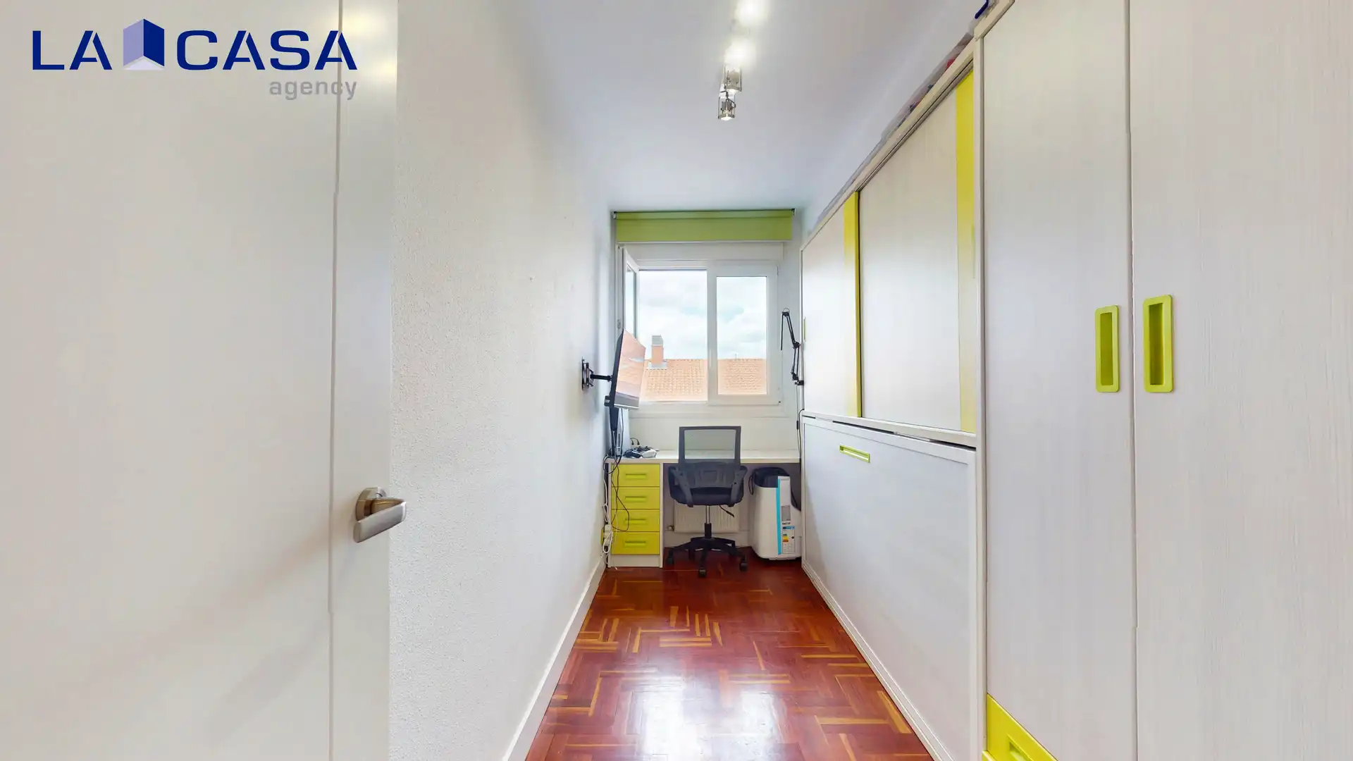 Piso en venta en Bilbao  con Trastero y Balcón