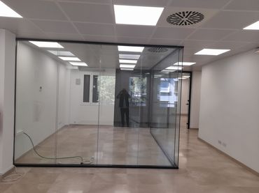Oficina amb ascensor de lloguer a Carrer de Rocafort