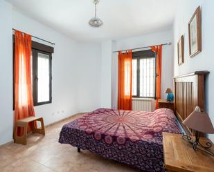 Bedroom of Apartment for sale in  Granada Capital
