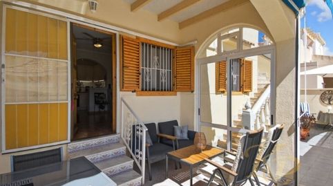 Foto 2 de Casa adosada en venta en Calle Granate, La Zenia, Orihuela